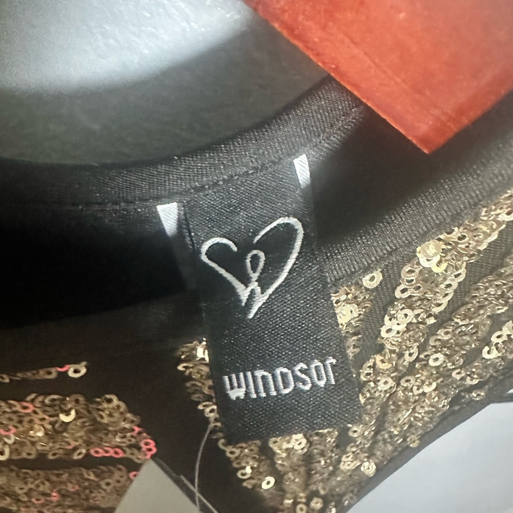 Windsor Gold and Black Sequin Crop Top XL Stretch - Picture 5 of 7